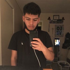 Meet your Posher, Enrique